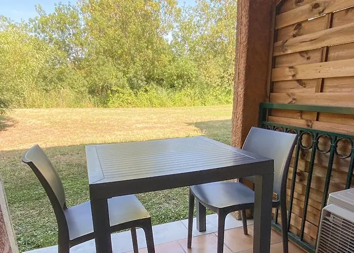 Joli Appartement 27M2 Terre D\'Ocre En Village Vacances En Camargue