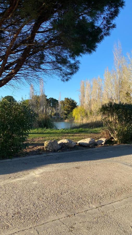 Apartment Joli 27m2 Terre D'ocre En Village En Camargue *
