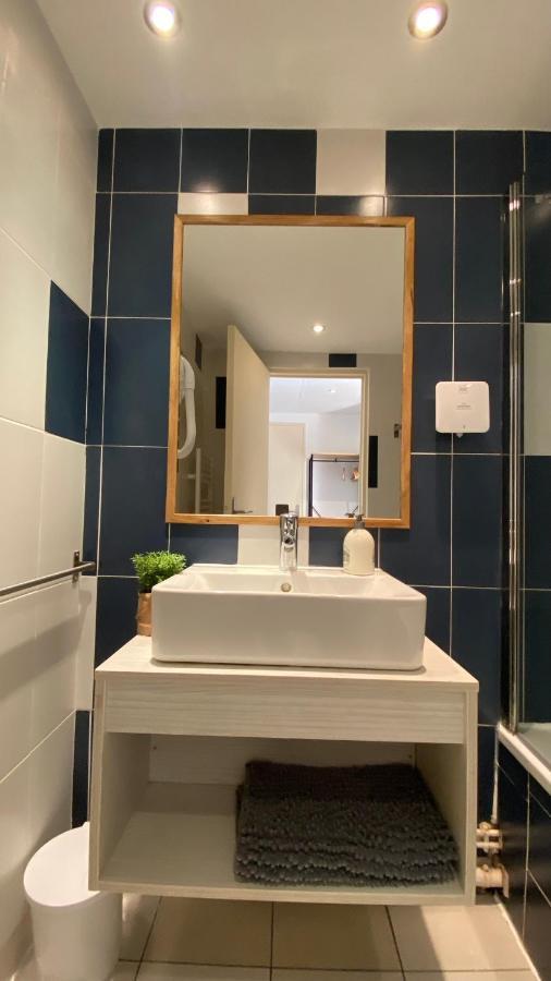 Apartment Joli 27m2 Terre D'ocre En Village En Camargue Arles