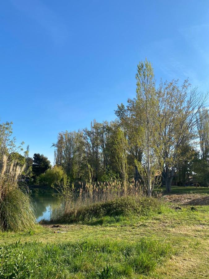 Appartement Joli 27m2 Terre D'ocre En Village En Camargue